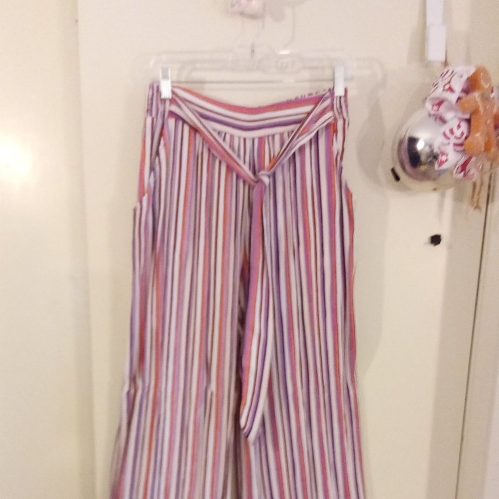 Wide leg pants